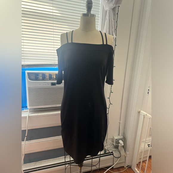 H&M Dresses & Skirts - Black H&M Off-Shoulder Dress Large